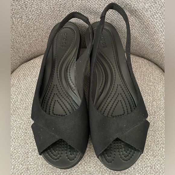 CROCS-womens Leigh Ann Slingback Wedge Wedges size 7 - Picture 2 of 5